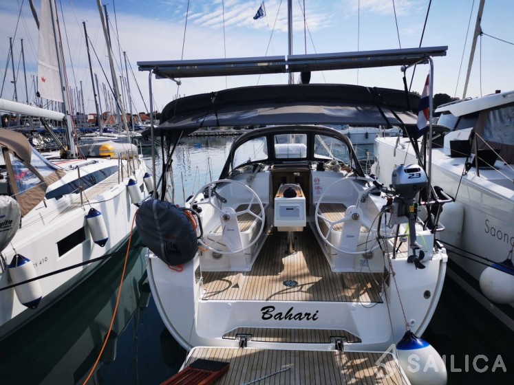 Bavaria 37 Cruiser - Yacht Charter Sailica