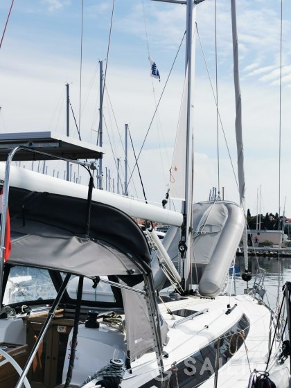 Bavaria 37 Cruiser - Yacht Charter Sailica