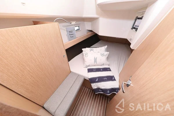 Bavaria 37 Cruiser - Yacht Charter Sailica