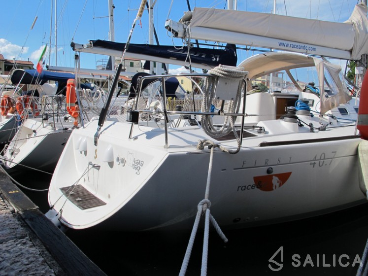 First 40.7 - Yacht Charter Sailica