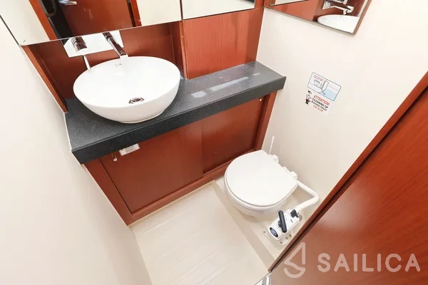 Hanse 455 - Yacht Charter Sailica