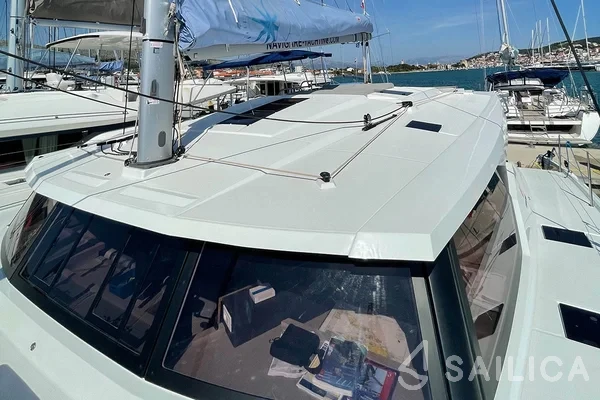 Astréa 42 - Yacht Charter Sailica