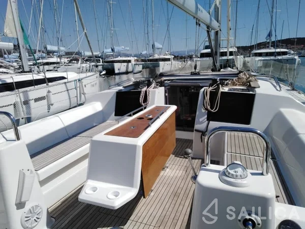 Dufour 460 GL - Yacht Charter Sailica