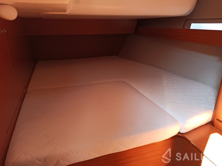 Dufour 460 GL - Yacht Charter Sailica