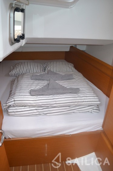 Sun Odyssey 449 - Yacht Charter Sailica