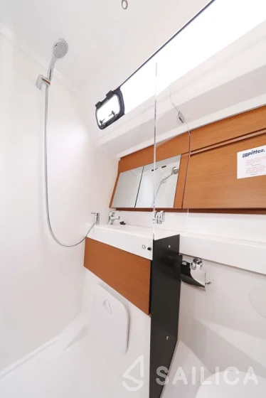 Sun Odyssey 410 - Yacht Charter Sailica