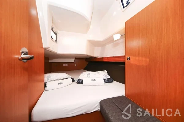 Bavaria 37 Cruiser - Yacht Charter Sailica
