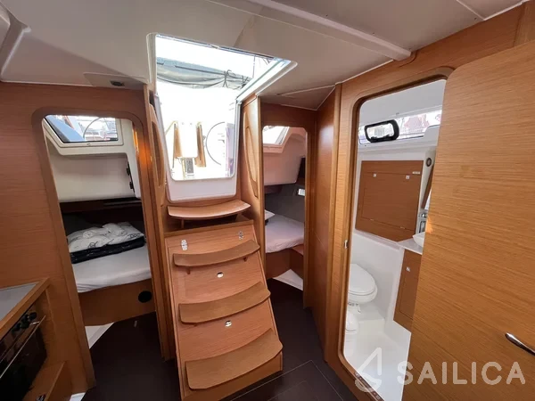 Dufour 390 - Yacht Charter Sailica