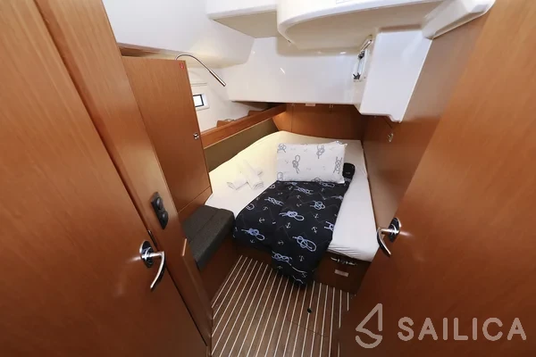 Bavaria 46 Cruiser - Yacht Charter Sailica