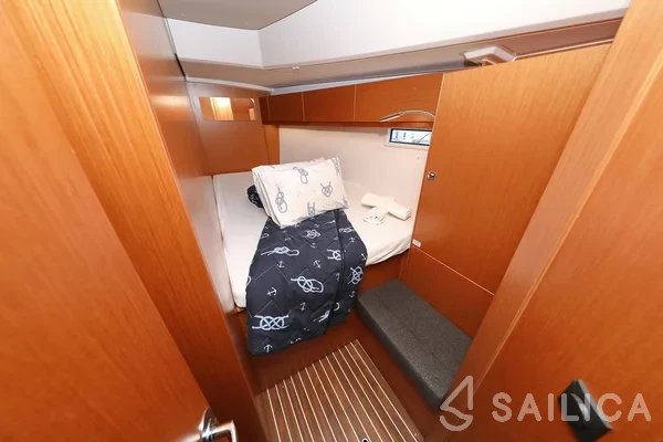 Bavaria 46 Cruiser - Yacht Charter Sailica