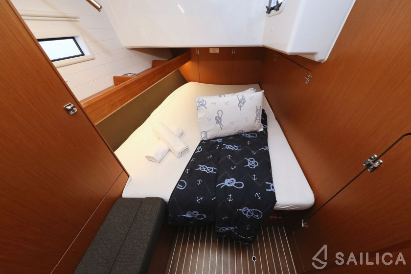 Bavaria 46 Cruiser - Yacht Charter Sailica