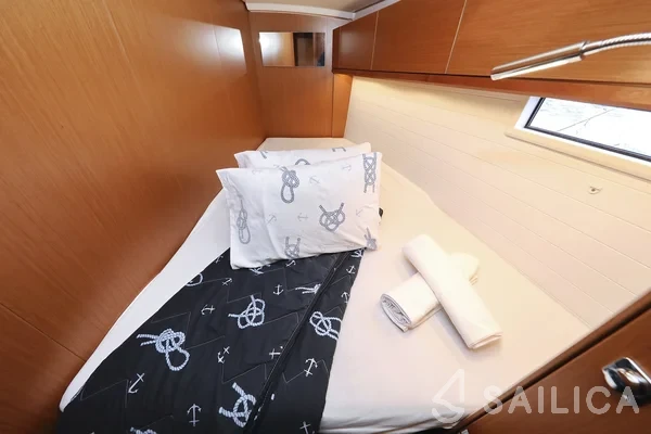 Bavaria 46 Cruiser - Yacht Charter Sailica
