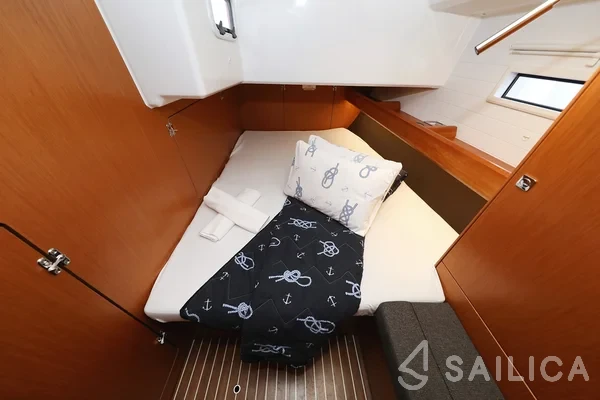 Bavaria 46 Cruiser - Yacht Charter Sailica