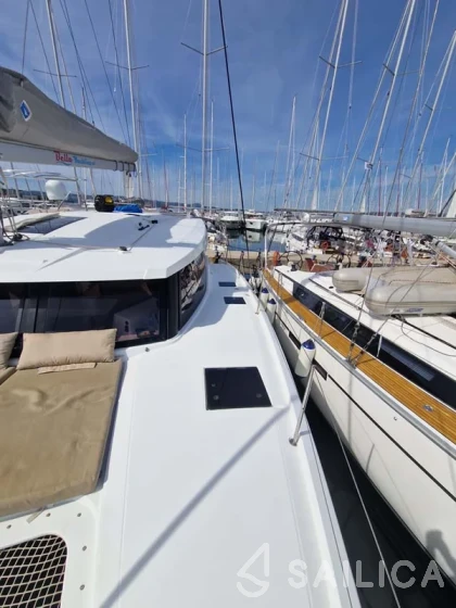 Lucia 40 - Yacht Charter Sailica
