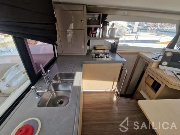 Lucia 40 - Yacht Charter Sailica