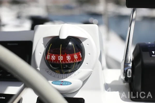 Astréa 42 - Yacht Charter Sailica