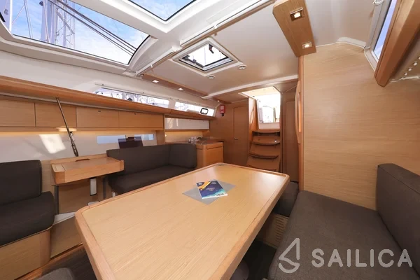 Dufour 412 GL - Yacht Charter Sailica