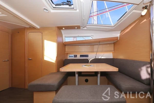 Dufour 412 GL - Yacht Charter Sailica