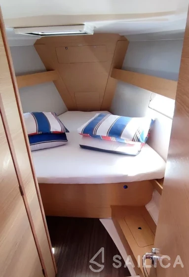 Dufour 412 GL - Yacht Charter Sailica
