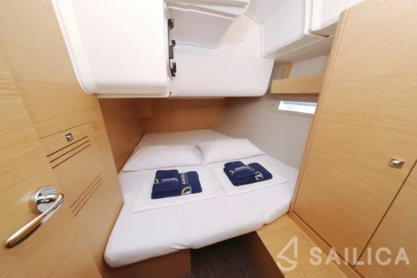 Dufour 412 GL - Yacht Charter Sailica