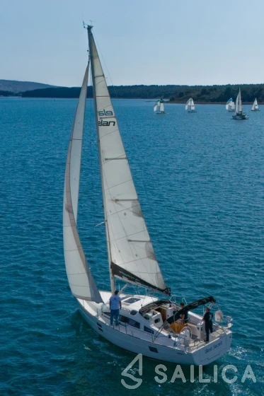 Elan Impression 40.1 - Photo #6 Elan Impression 40.1 - Yacht Charter Sailica
