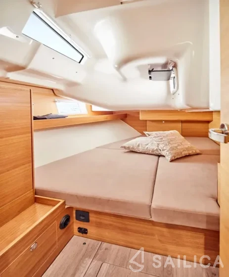 Elan Impression 40.1 - Photo #18 Elan Impression 40.1 - Yacht Charter Sailica