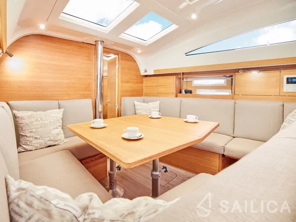 Elan Impression 40.1 - Photo #11 Elan Impression 40.1 - Yacht Charter Sailica