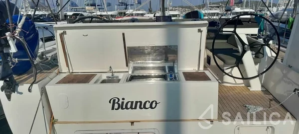 D&D Kufner 50 - Yacht Charter Sailica
