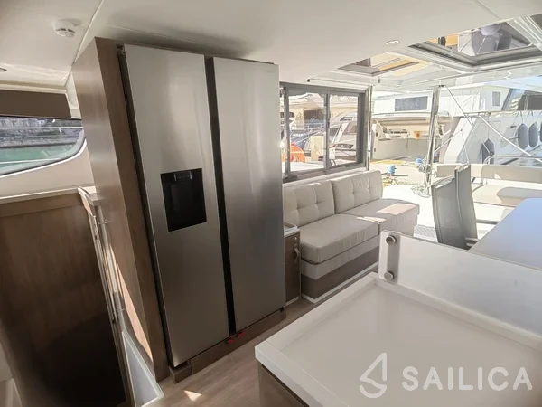 Bali 4.4 - Yacht Charter Sailica