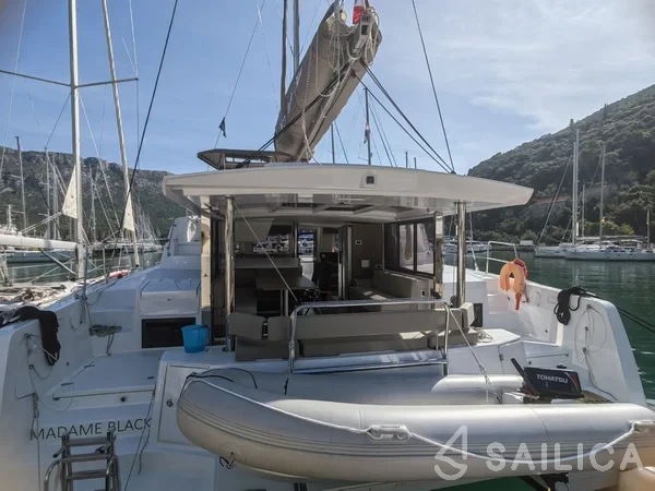 Bali 4.4 - Yacht Charter Sailica
