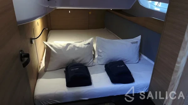 Elan E6 - Yacht Charter Sailica