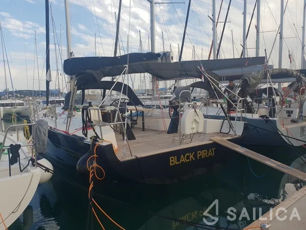 More 55 - Yacht Charter Sailica