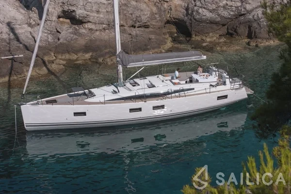 Jeanneau 54 - Yacht Charter Sailica