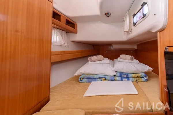 Bavaria 42 Cruiser - Yacht Charter Sailica