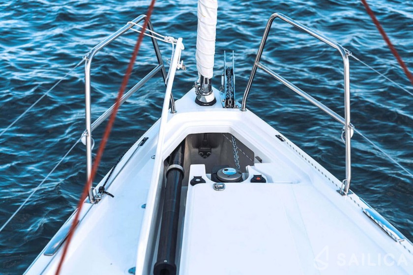 Elan E4 - Yacht Charter Sailica