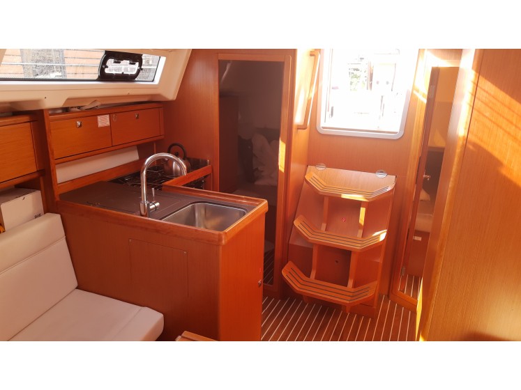 Bavaria 34 Cruiser - Yacht Charter Sailica