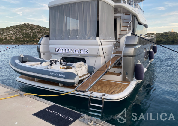 Azimut Magellano 66 - Yacht Charter Sailica