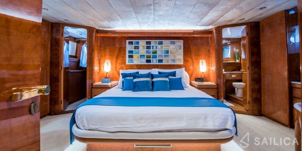 Admiral 27 - Yacht Charter Sailica