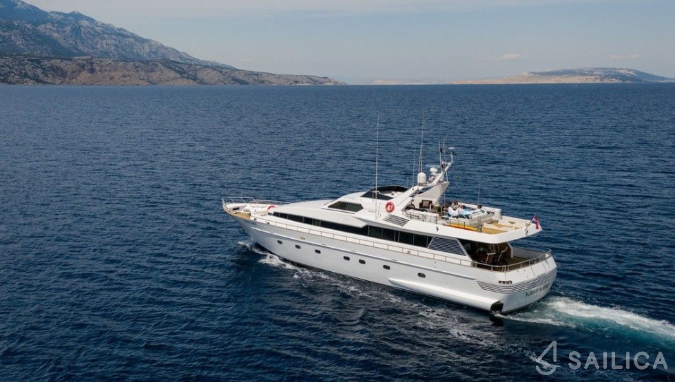 Admiral 27 - Yacht Charter Sailica