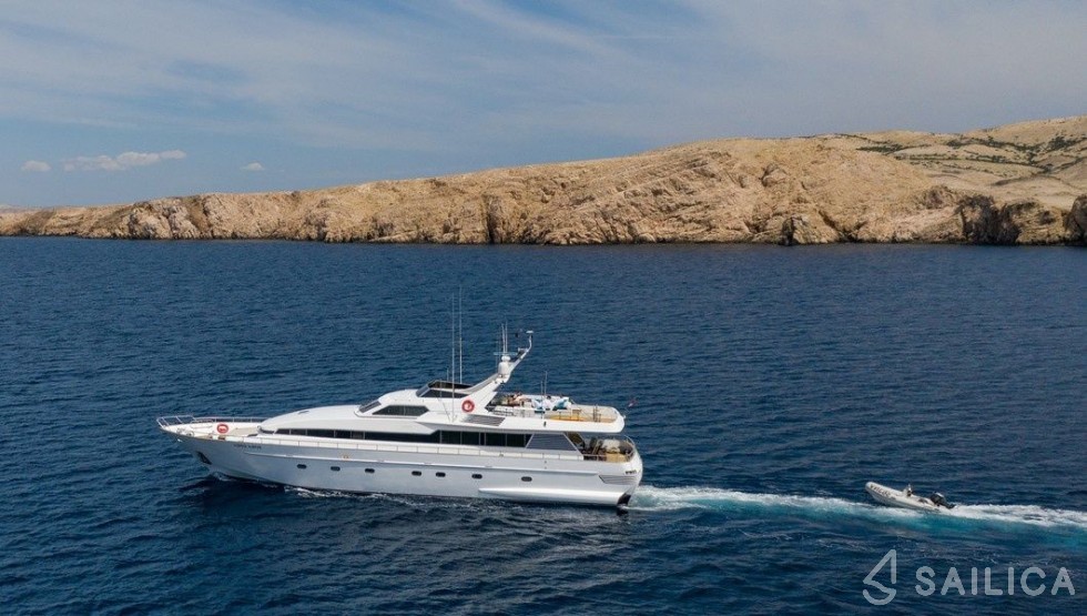 Admiral 27 - Yacht Charter Sailica