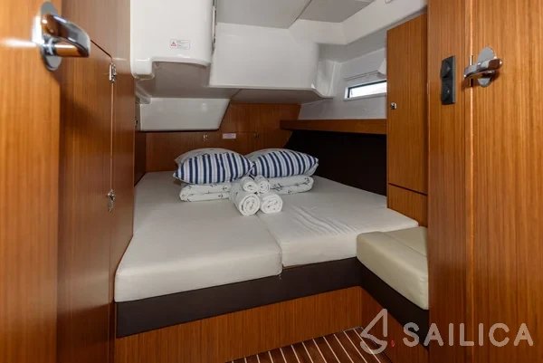 Bavaria 51 Cruiser - Yacht Charter Sailica