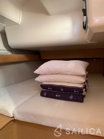 Dufour 460 GL - Yacht Charter Sailica