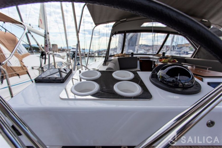 Dufour 530 - Yacht Charter Sailica
