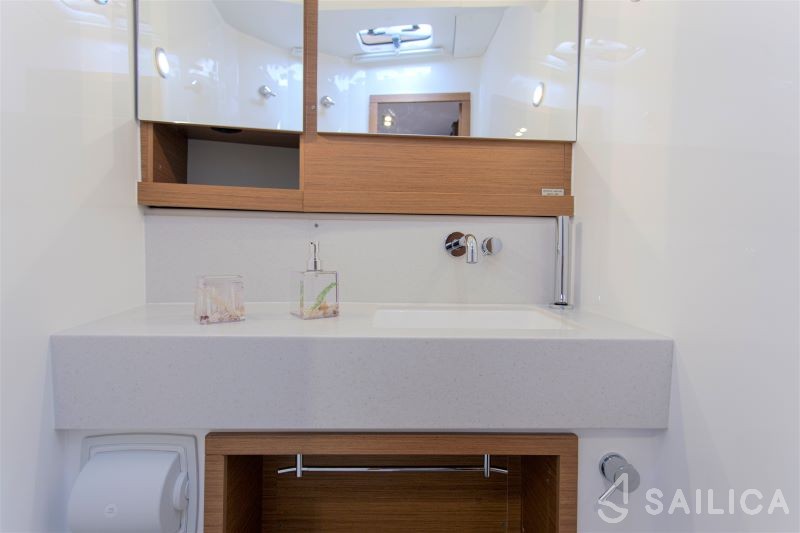 Dufour 530 - Yacht Charter Sailica