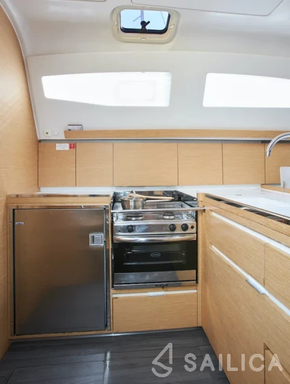 Elan 45 Impression - Yacht Charter Sailica