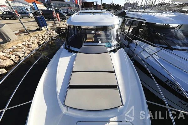 Merry Fisher 895 - Yacht Charter Sailica