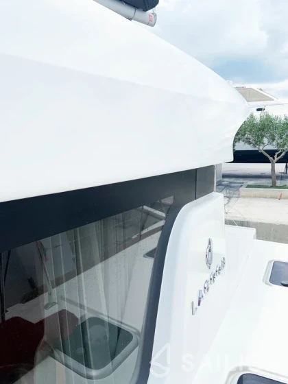 Lagoon 40 - Yacht Charter Sailica
