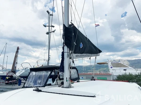 Lagoon 40 - Yacht Charter Sailica