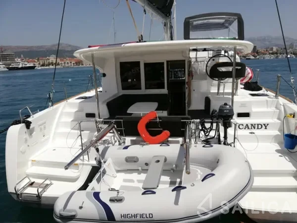 Lagoon 40 - Yacht Charter Sailica