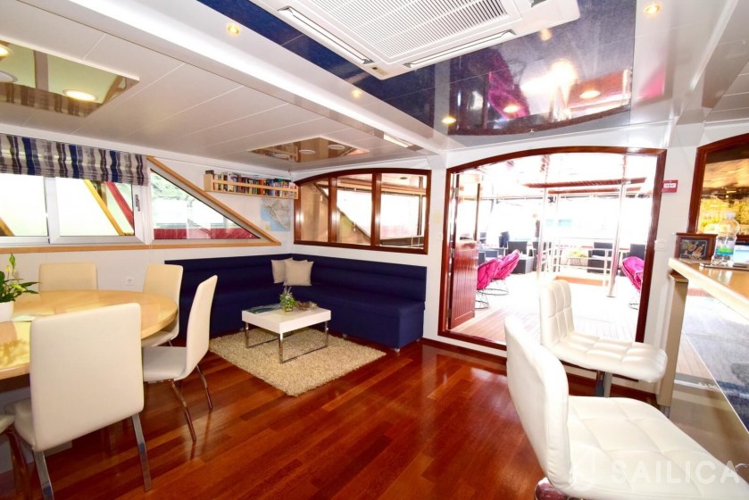 Custom Built - Yacht Charter Sailica